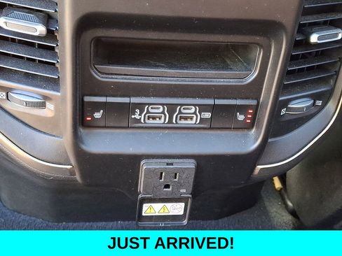 Used 2019 RAM 1500 Limited AWD/4WD image 11