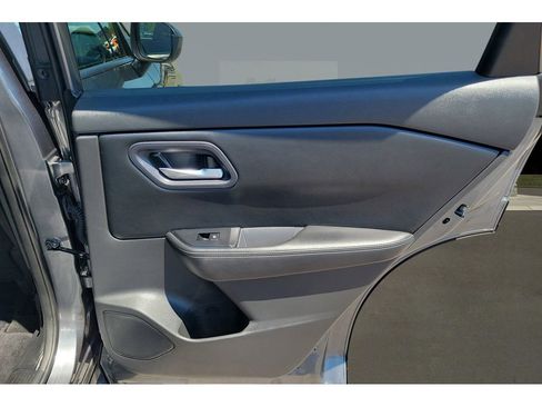 Used 2024 Nissan Rogue SV AWD/4WD image 18