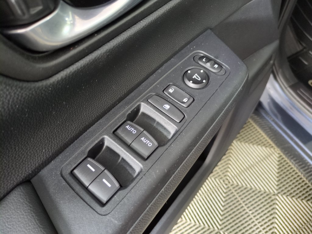 Certified 2025 Honda CR-V EX image 17