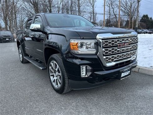 Used 2021 GMC Canyon Denali image 2
