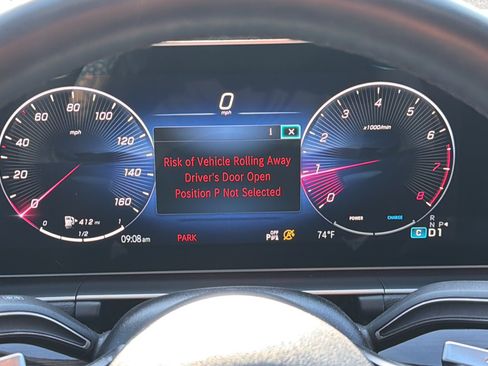 Used 2025 Mercedes-Benz GLE 350 4MATIC image 29