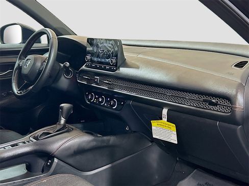 Used 2025 Honda HR-V Sport image 25