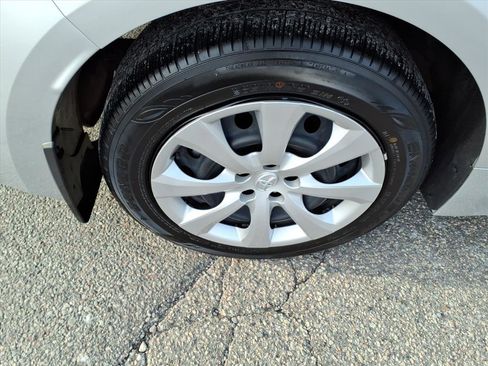 Certified 2023 Toyota Corolla LE image 5