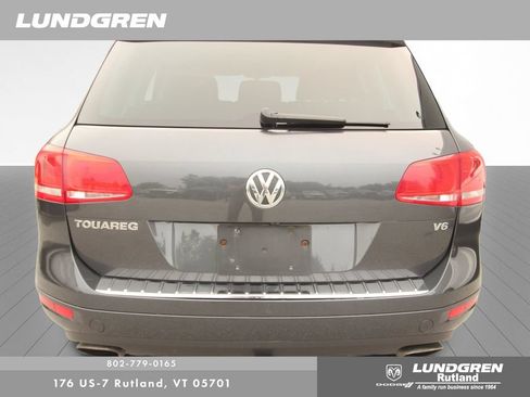 Used 2013 Volkswagen Touareg Sport AWD/4WD image 8