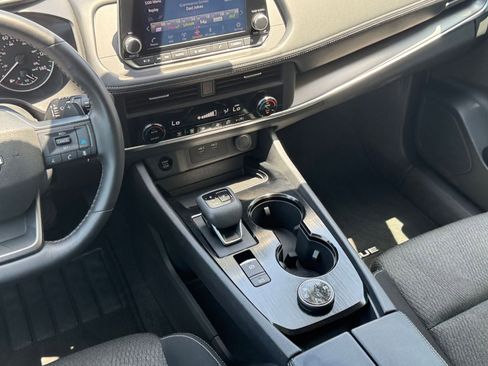 Used 2025 Nissan Rogue SV AWD/4WD image 43
