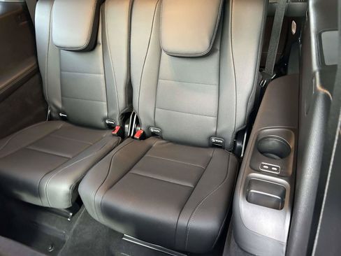 Certified 2025 Mercedes-Benz GLS 450 4MATIC image 45