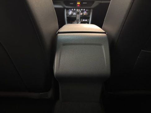 Certified 2022 Volkswagen Jetta SE image 29