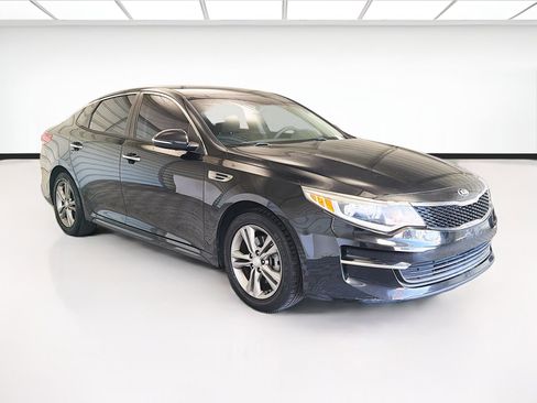 Used 2016 Kia Optima LX w/ LX Convenience Package image 3