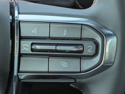New 2026 GMC Canyon Elevation w/ Convenience Package RWD image 24