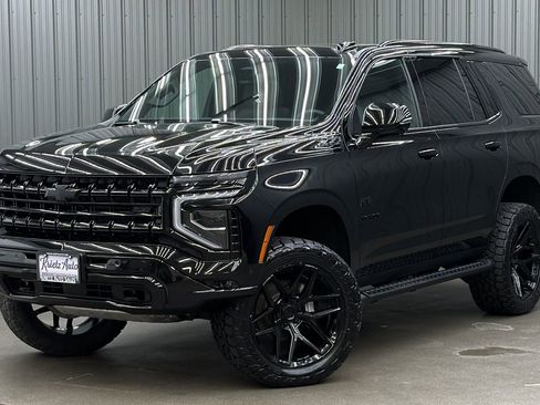 Used 2025 Chevrolet Tahoe Z71 w/ Comfort Package image 1