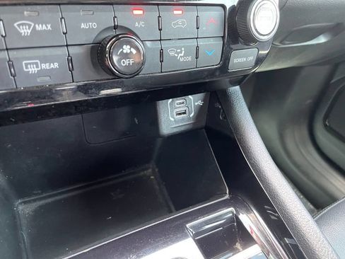 Used 2022 Jeep Compass Limited AWD/4WD image 19