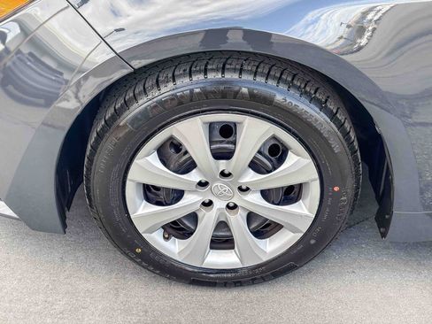 Certified 2025 Toyota Corolla LE image 11