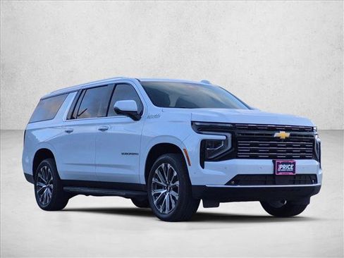Used 2026 Chevrolet Suburban High Country RWD image 3