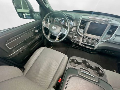 Used 2024 RAM 2500 Big Horn w/ Bed Utility Group image 9