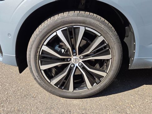 Certified 2023 Volvo XC60 B5 Plus w/ Climate Package AWD/4WD image 10