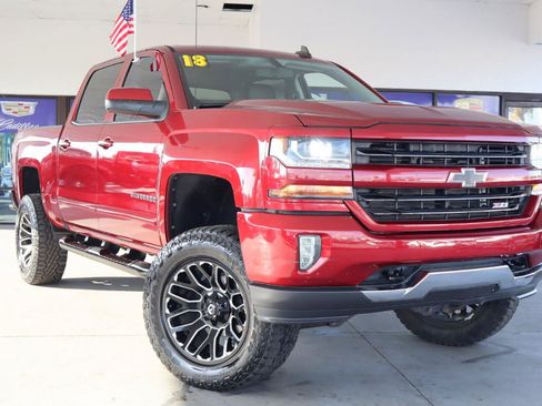 Used 2018 Chevrolet Silverado 1500 LT w/ All Star Edition AWD/4WD image 2