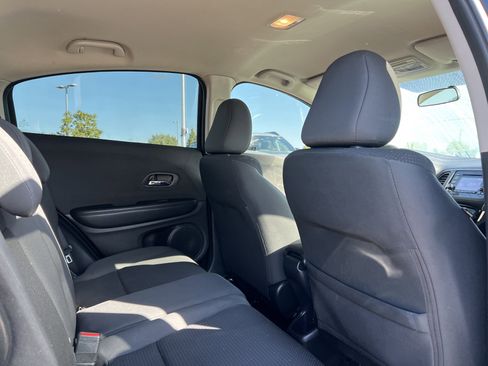 Used 2019 Honda HR-V LX image 19