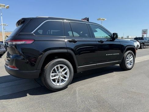 New 2025 Jeep Grand Cherokee Laredo X w/ Luxury Tech Group I image 6