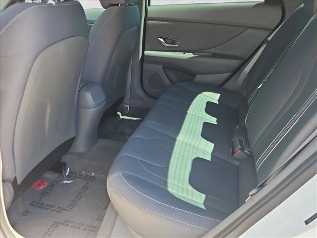 Used 2021 Hyundai Elantra SEL w/ Convenience Package FWD image 22
