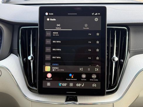 New 2026 Volvo XC60 B5 Ultra w/ Protection Package Premier image 8