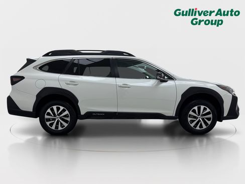 Used 2024 Subaru Outback Premium AWD/4WD image 10