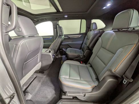 New 2026 GMC Acadia AT4 w/ Luxury Package AWD/4WD image 34