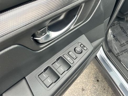 Used 2025 Honda CR-V LX image 15