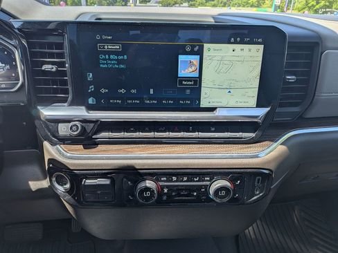 Used 2025 Chevrolet Silverado 1500 LT AWD/4WD image 24