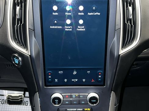 Used 2022 Ford Edge ST-Line w/ Class II Trailer Tow Package image 28