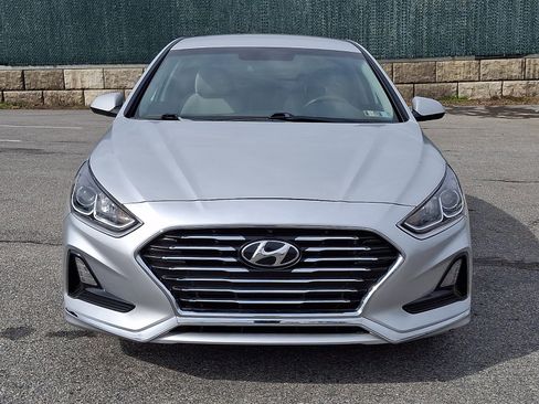 Used 2019 Hyundai Sonata SE image 2