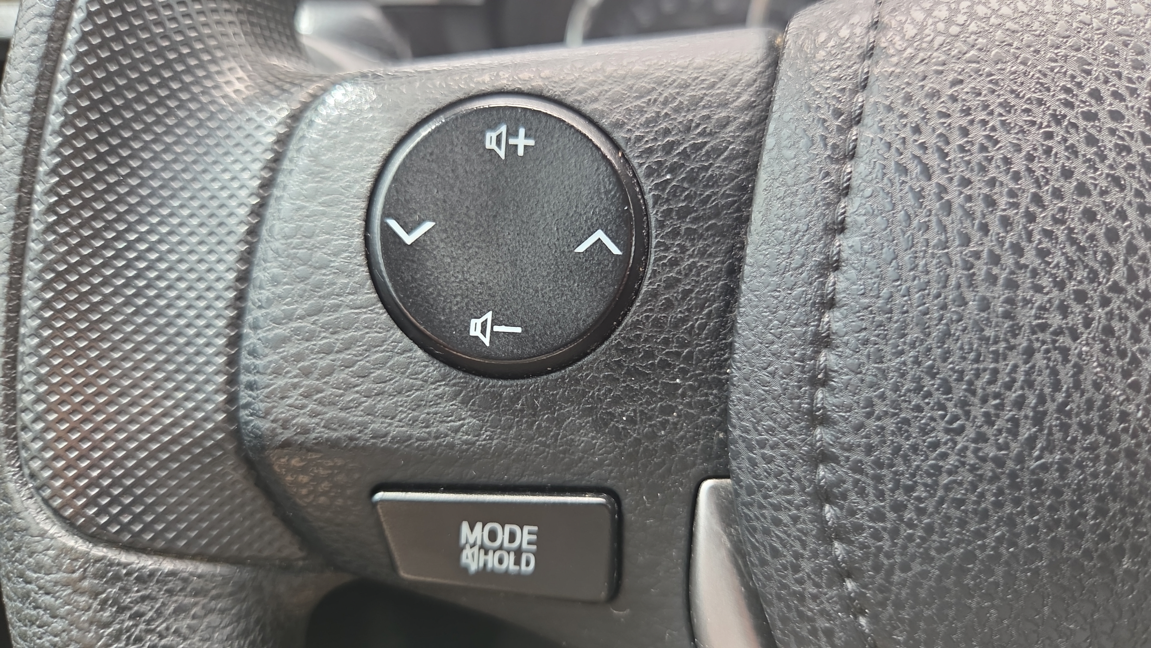 Used 2015 Toyota Corolla L FWD image 24