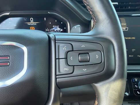 Used 2024 GMC Sierra 1500 AT4 w/ Technology Package AWD/4WD image 33