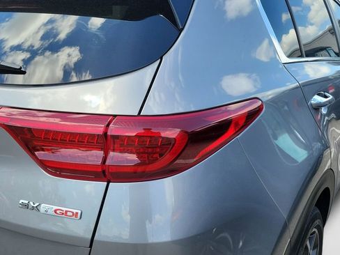 Used 2020 Kia Sportage SX image 11