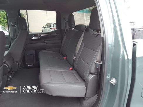 Certified 2025 Chevrolet Silverado 1500 LT AWD/4WD image 16