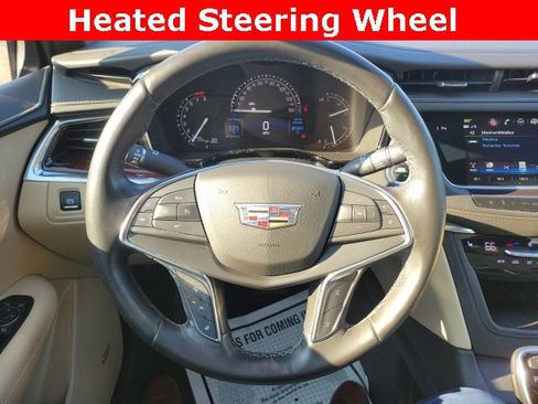 Used 2019 Cadillac XT5 Luxury image 6