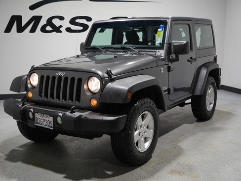 Used 2017 Jeep Wrangler Sport w/ Quick Order Package 24S image 2