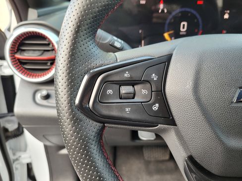 Used 2024 Chevrolet Trax RS image 22