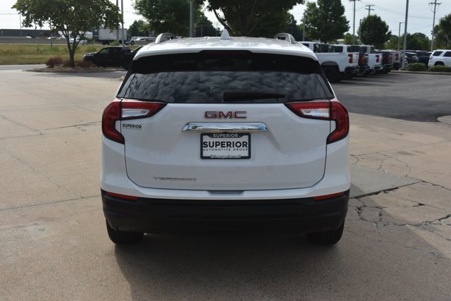 Used 2023 GMC Terrain SLE w/ Driver Convenience Package FWD image 6