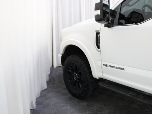 Used 2022 Ford F350 Platinum w/ Tremor Off-Road Package image 26