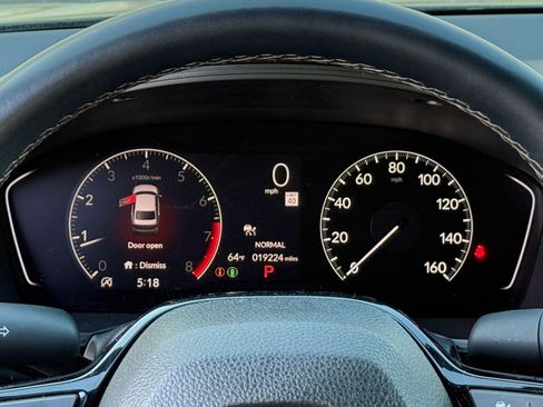 Used 2025 Honda Civic Sport image 40