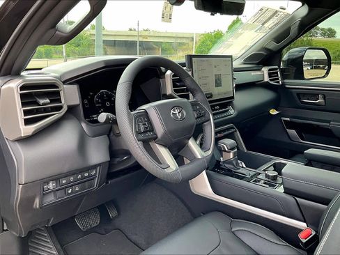 New 2026 Toyota Tundra Limited AWD/4WD image 8