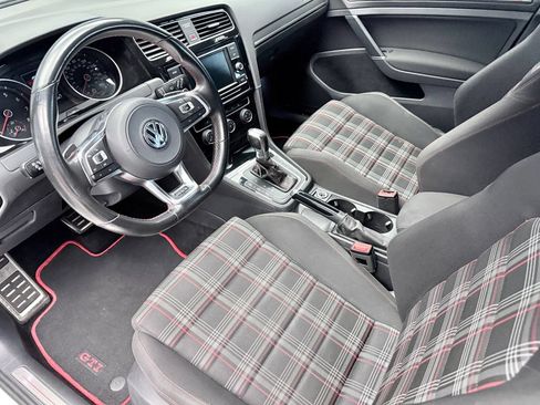 Used 2018 Volkswagen GTI S FWD image 9