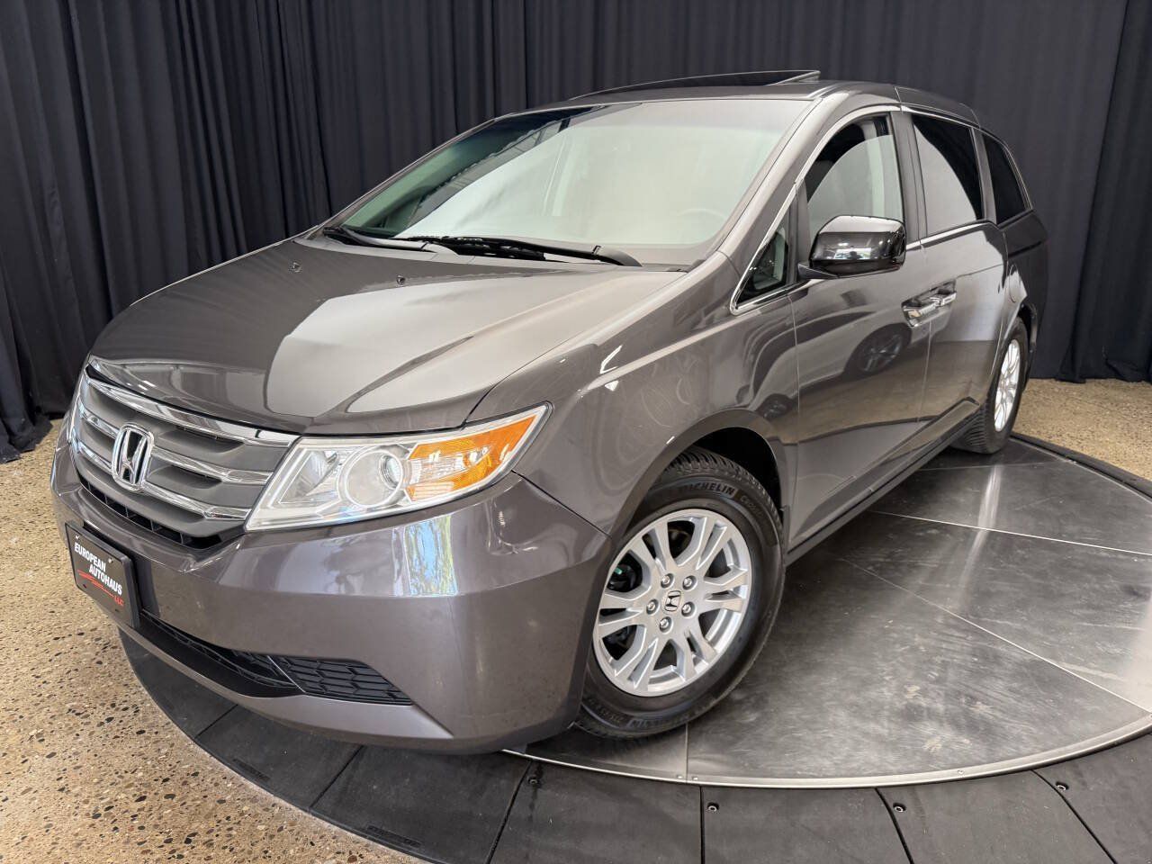 Used 2012 Honda Odyssey EX-L image 2