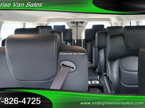 Used 2023 Ford Transit 350 XLT RWD image 2