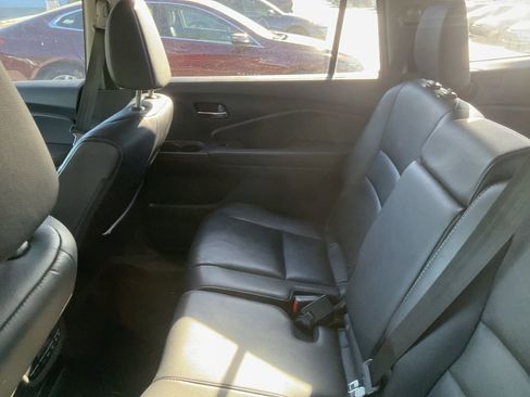 Used 2017 Honda Pilot EX-L image 11