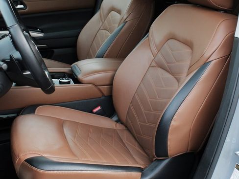 Certified 2023 Nissan Pathfinder Platinum image 24