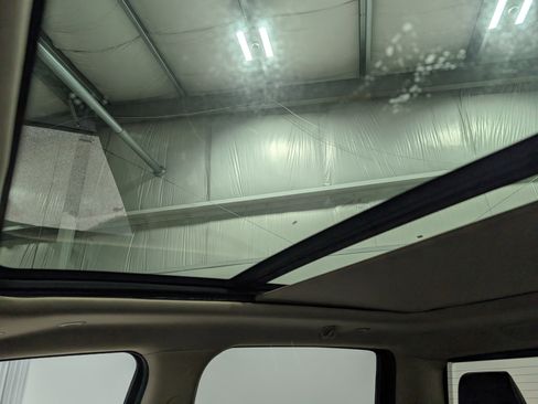 Used 2019 RAM 1500 Laramie image 32