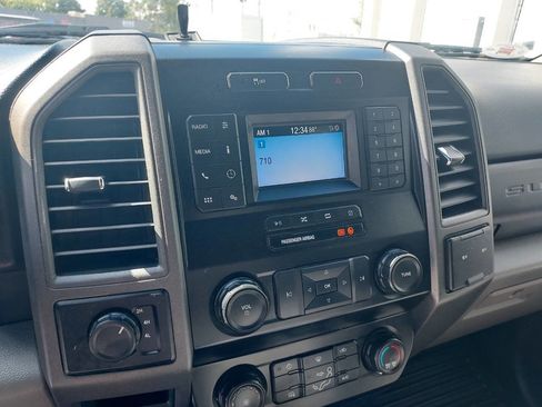 Used 2020 Ford F250 XL w/ Power Equipment Group image 12