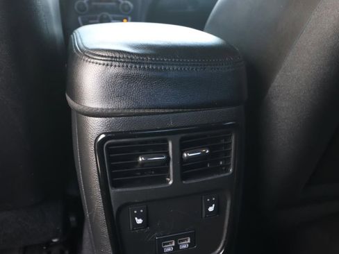 Used 2022 Dodge Charger R/T w/ Plus Group RWD image 10