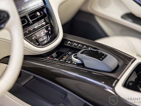 Used 2021 Aston Martin DBX AWD/4WD image 23